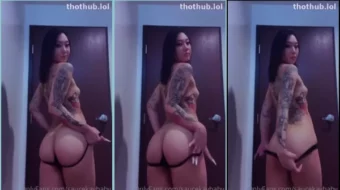 Saucekaybaby culo desnudo extendiendo en Onlyfans Leaks